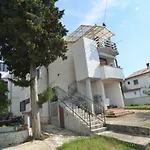 Anna\'S Two Terrace Apartment