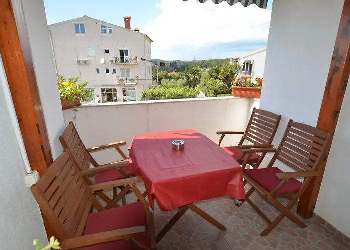 Anna\'S Two Terrace Apartment